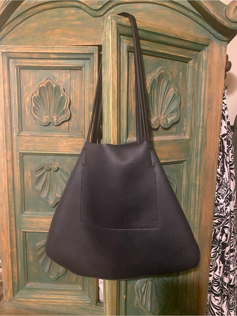 Black Women’s Vinyl Tote Bag - Classic Everyday Carry